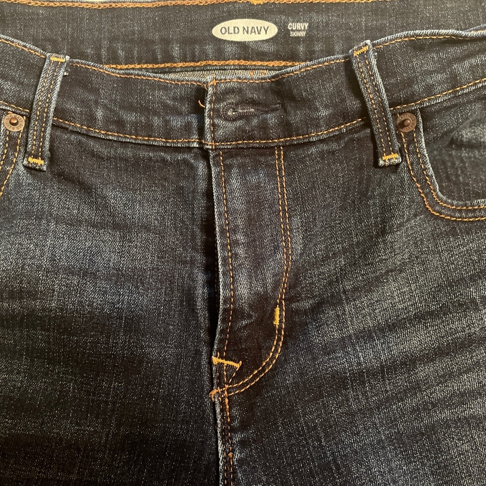 Old Navy 12 SHORT Curvy Skinny Jeans NEW condition